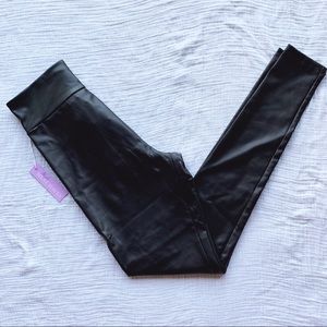 NWT Forever 21 faux leather leggings small